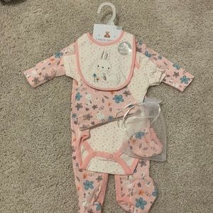 NWT! Baby girl outfit set